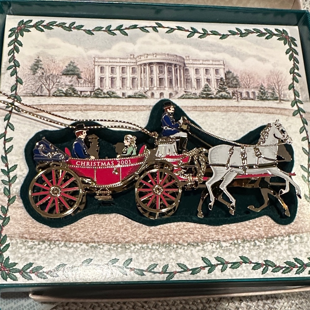 White House Historical Association 2001 Festive Gold and Red Carriage Ornament